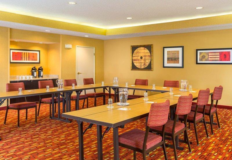 Montrose Courtyard Akron Fairlawn מראה חיצוני תמונה